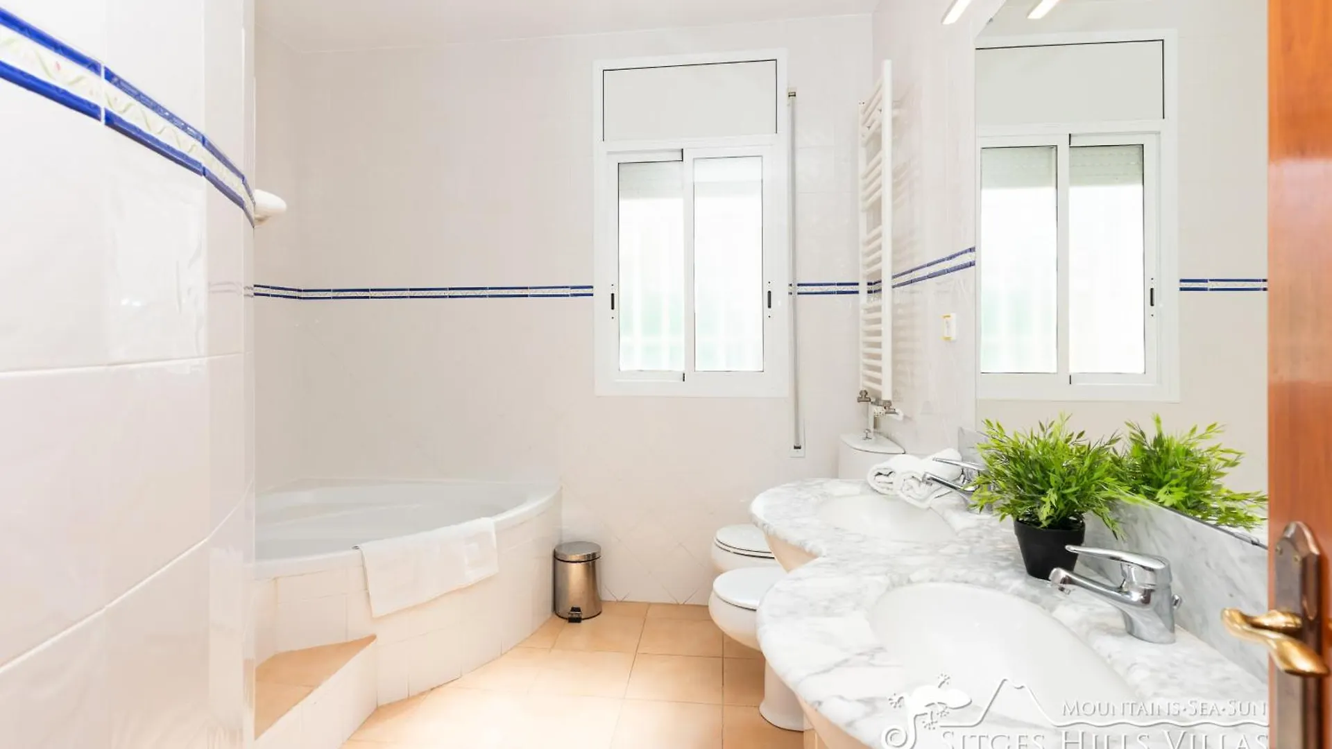 Charming Spanish Villa Private Pool / Sea Views Sitges